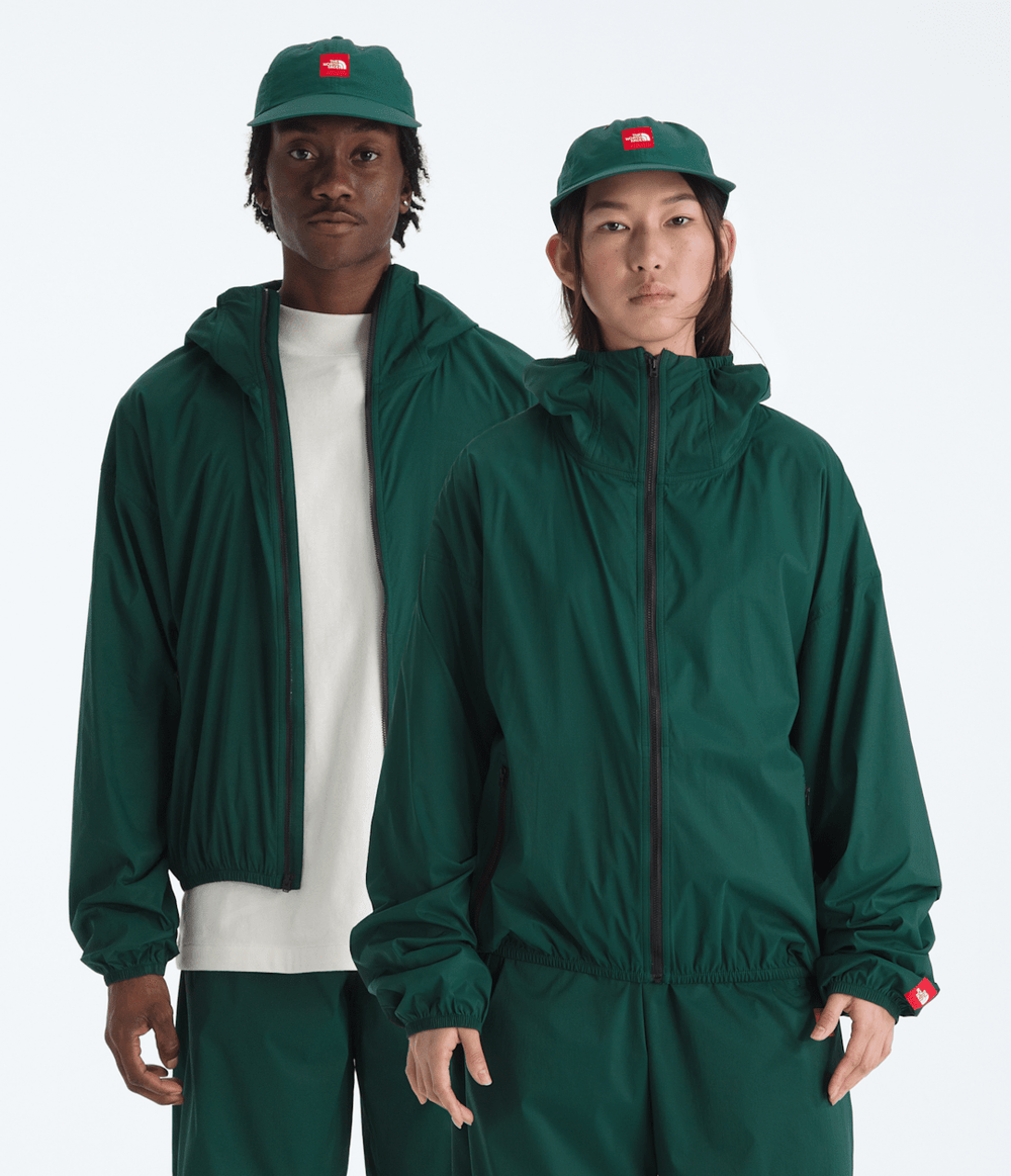 Men’s TNF™ Red Box Packable Hooded Wind Jacket Hunter Green