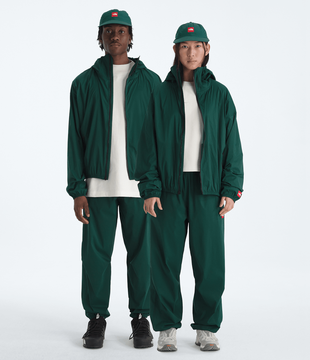 Men’s TNF™ Red Box Packable Wind Pants Hunter Green