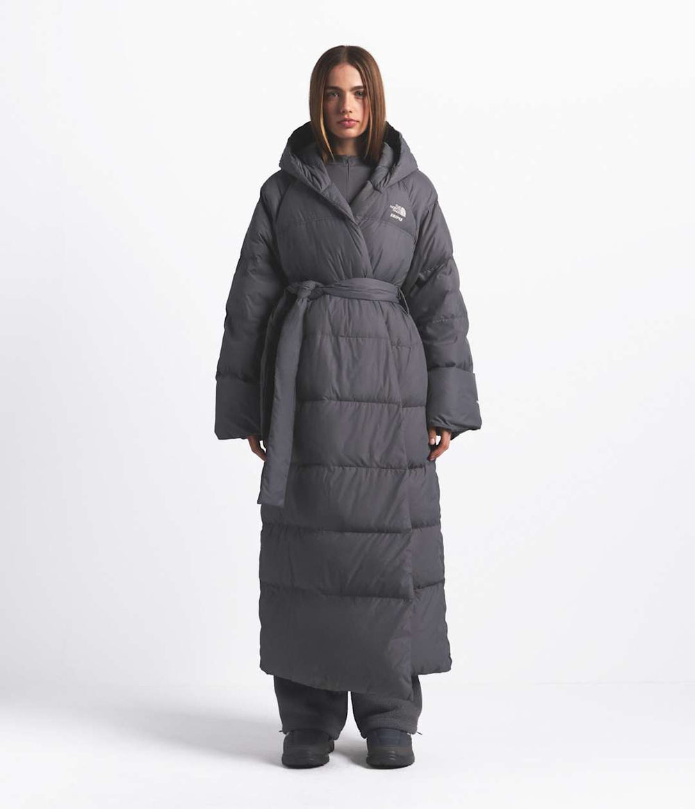 The North Face X SKIMS Women's Nuptse Wrap Parka Sk Gunmetal