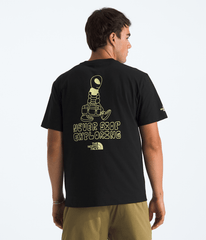 Men’s Alien Relaxed Short-Sleeve Tee—Graphic TNF Black