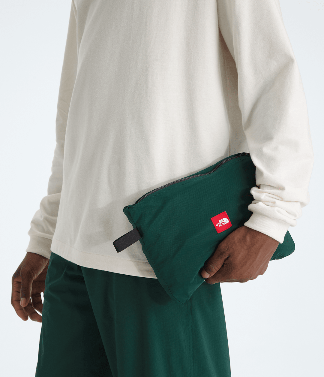 Men’s TNF™ Red Box Packable Hooded Wind Jacket Hunter Green