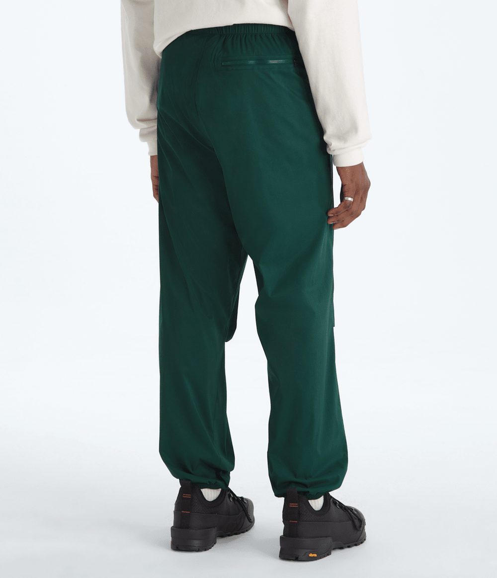 Men’s TNF™ Red Box Packable Wind Pants Hunter Green