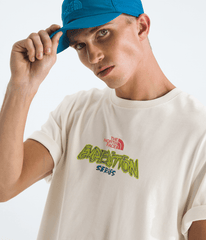 Men’s TNF™ Essential Expedition Series Short-Sleeve Tee—Graphic White Dune