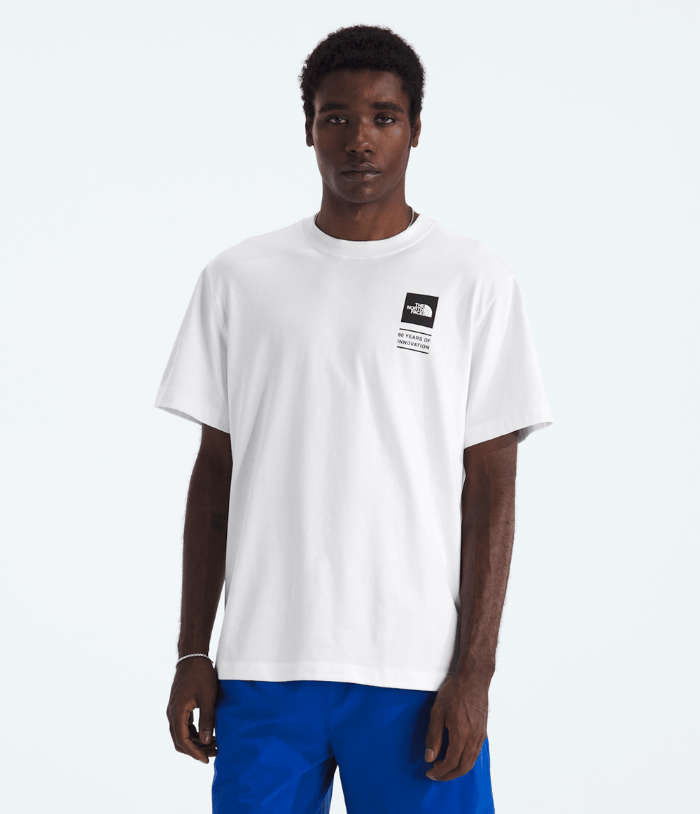 Men’s TNF™ Celebration Relaxed Short-Sleeve Tee—Graphic TNF White