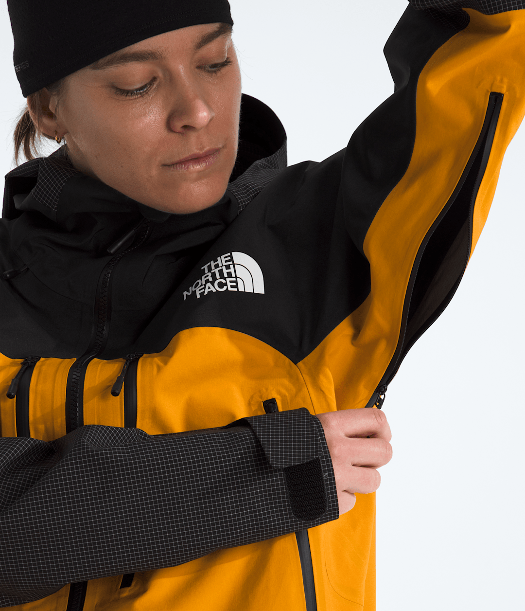 Women’s Summit Series Mountain GORE-TEX® Pro Jacket Summit Gold/TNF Black