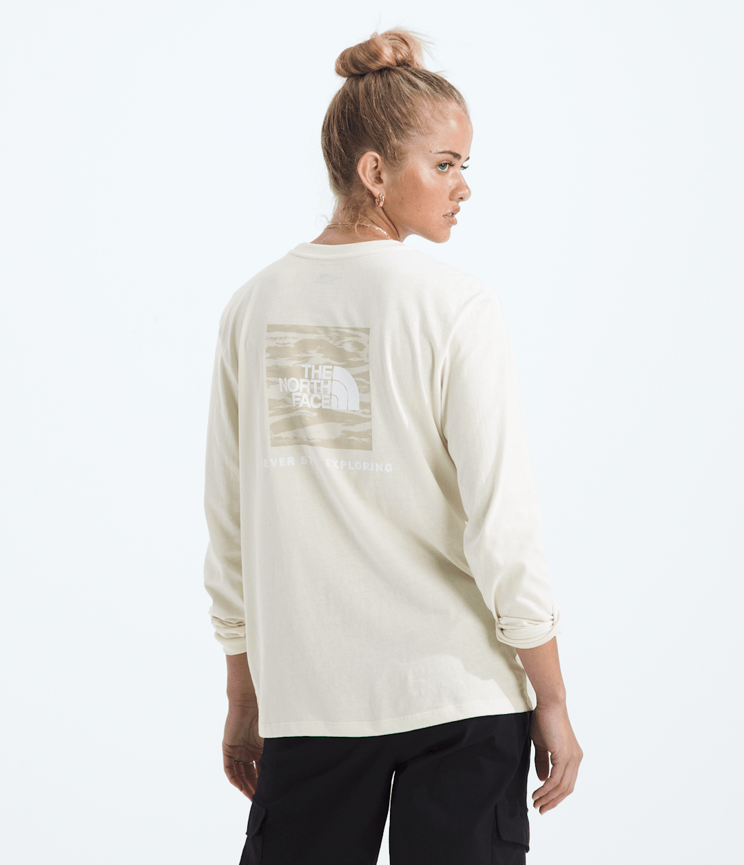 Women’s Evolution Box NSE Fill Light Long-Sleeve Tee—Graphic White Dune