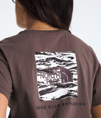 Women's NSE Box Edge Of Light Infill Relaxed Tee Tawny Quartz/TNF Black Edge Of Light Print