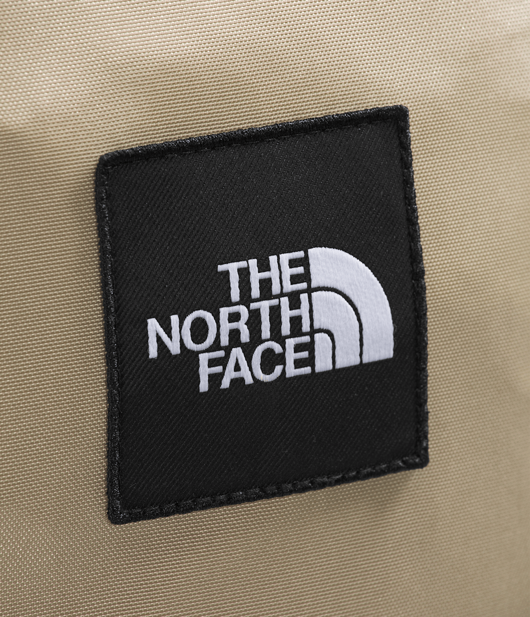 Hot Shot SE Backpack Flax/White Dune/TNF Black