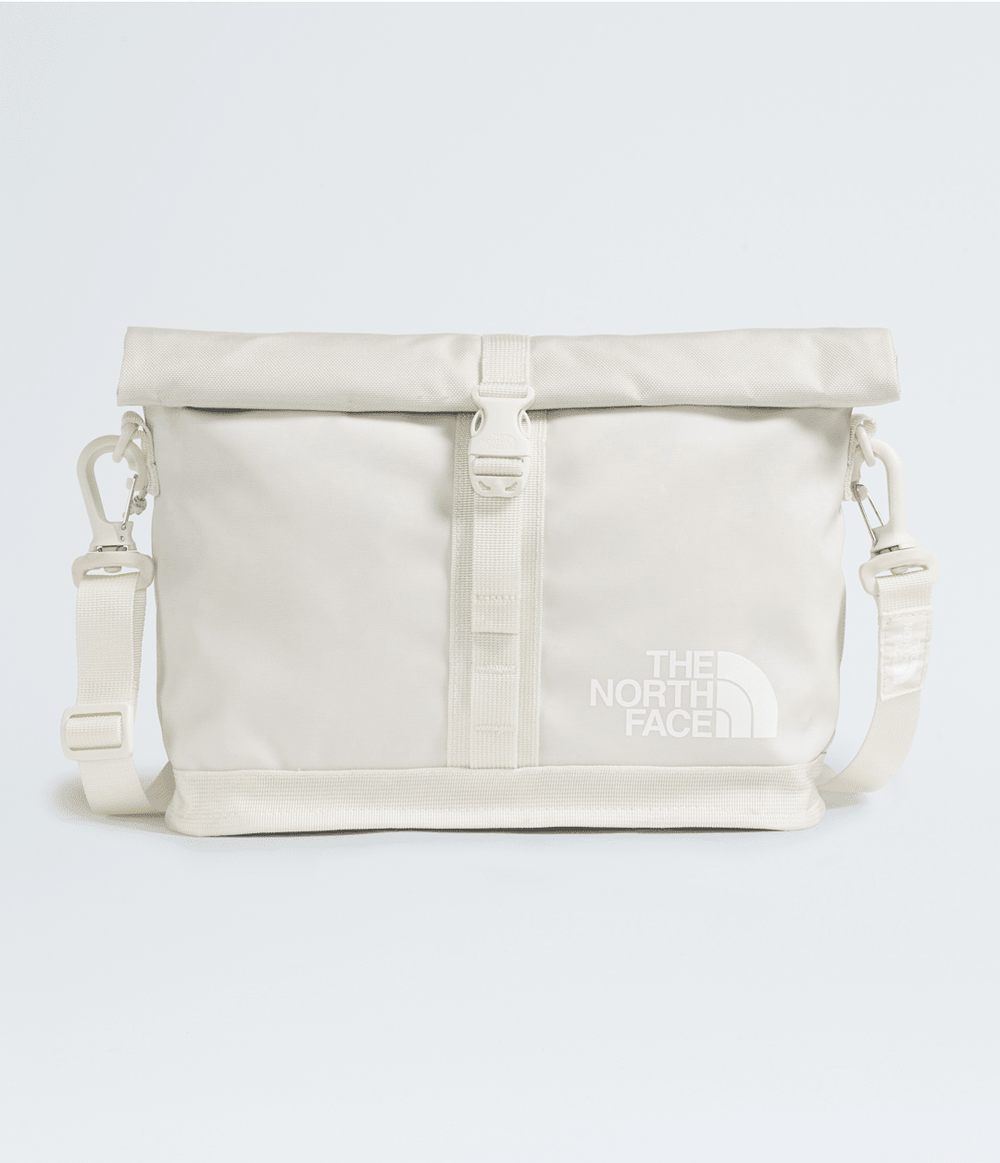 Base Camp Shoulder Bag White Dune/TNF White