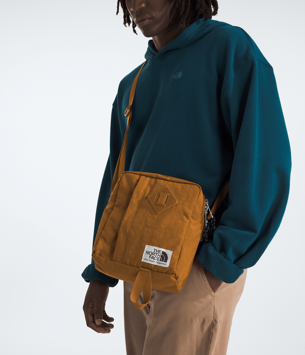 Berkeley Crossbody Timber Tan/TNF Black