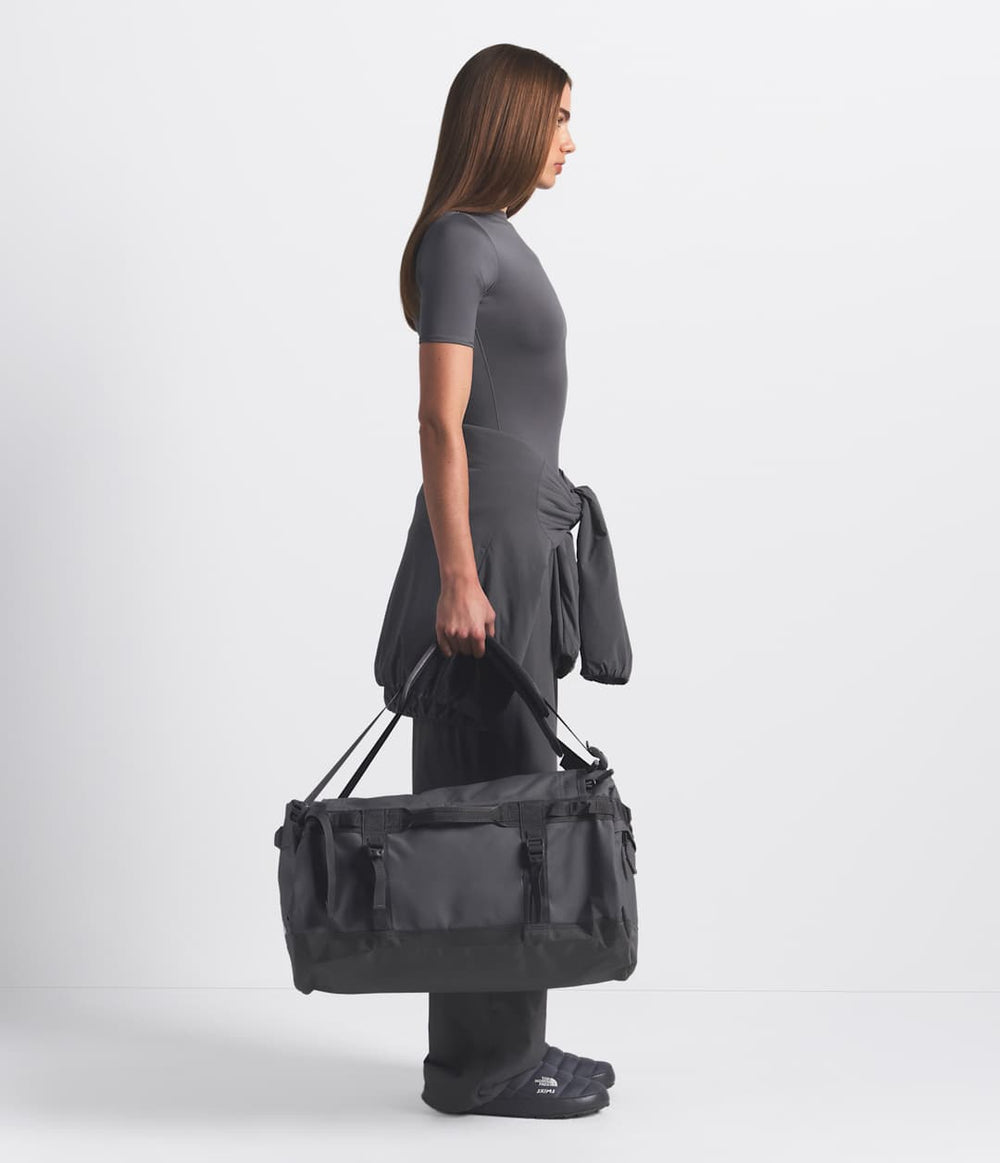 The North Face X SKIMS Base Camp Duffel - Small Sk Gunmetal