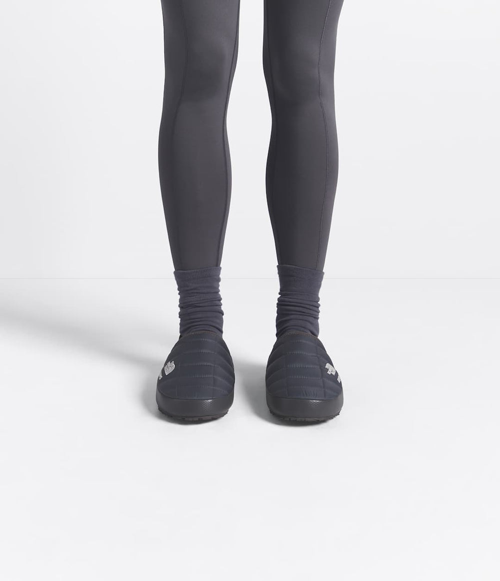 The North Face X SKIMS Thermoball Traction Mule V Sk Gunmetal/Sk Gunmetal