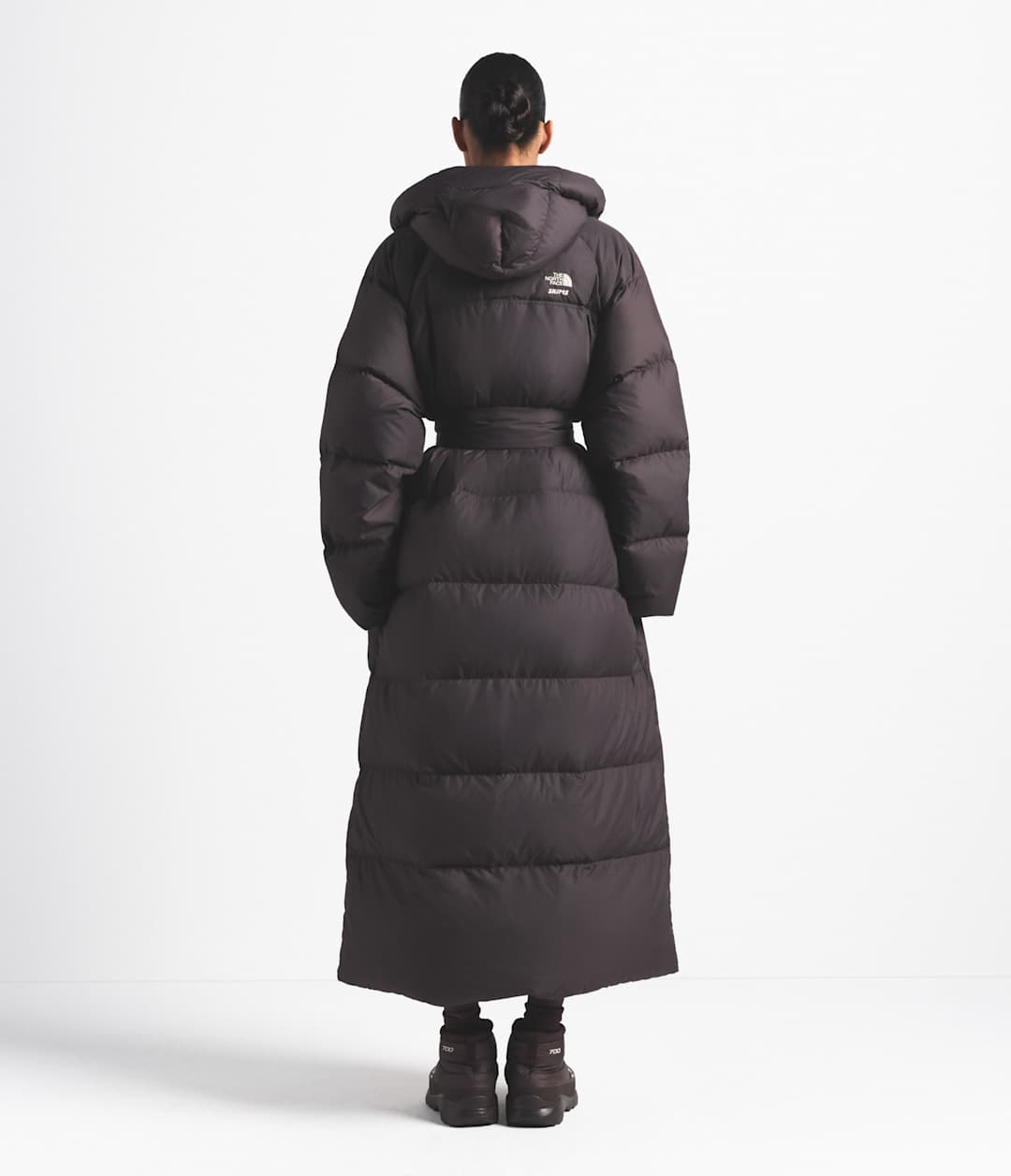 The North Face X SKIMS Women's Nuptse Wrap Parka Sk Phoenix