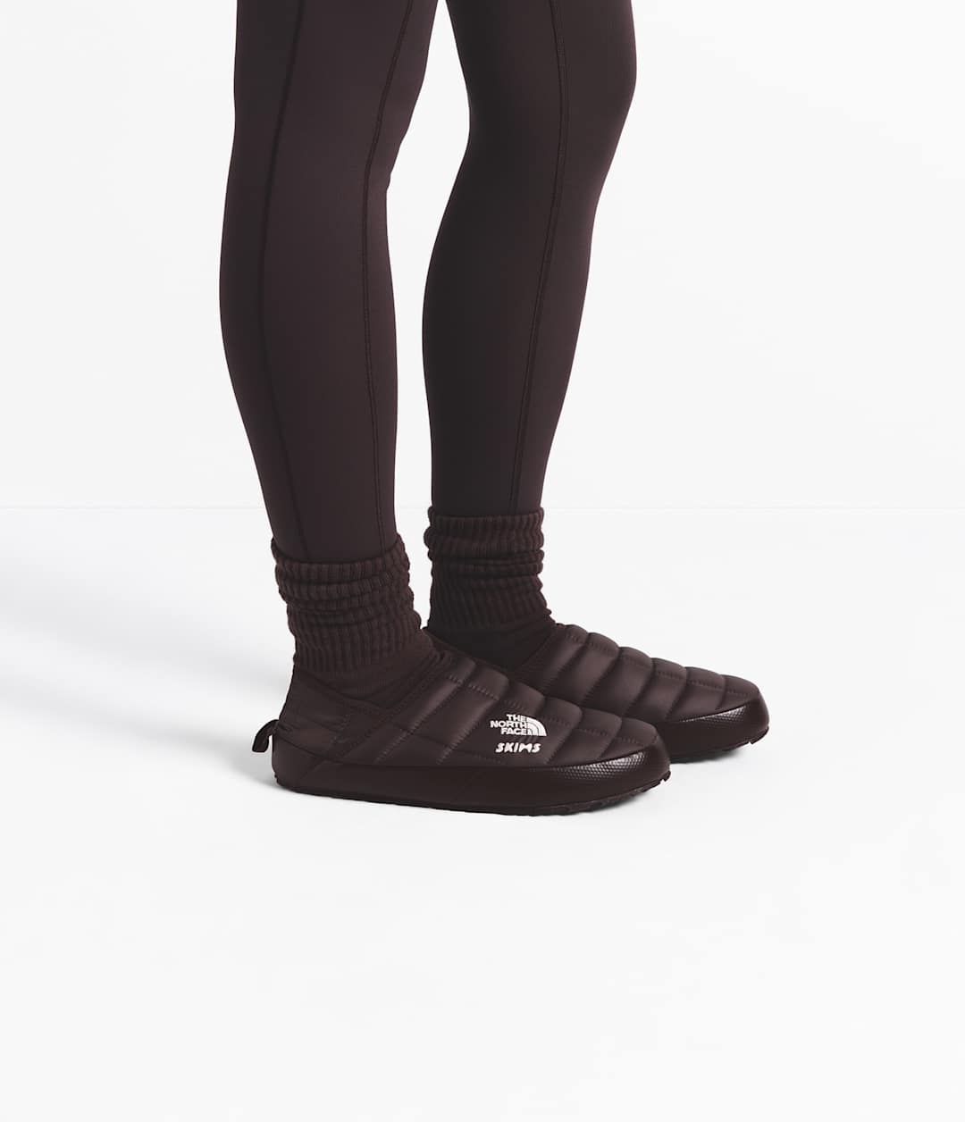 The North Face X SKIMS Thermoball Traction Mule V Sk Phoenix/Sk Phoenix
