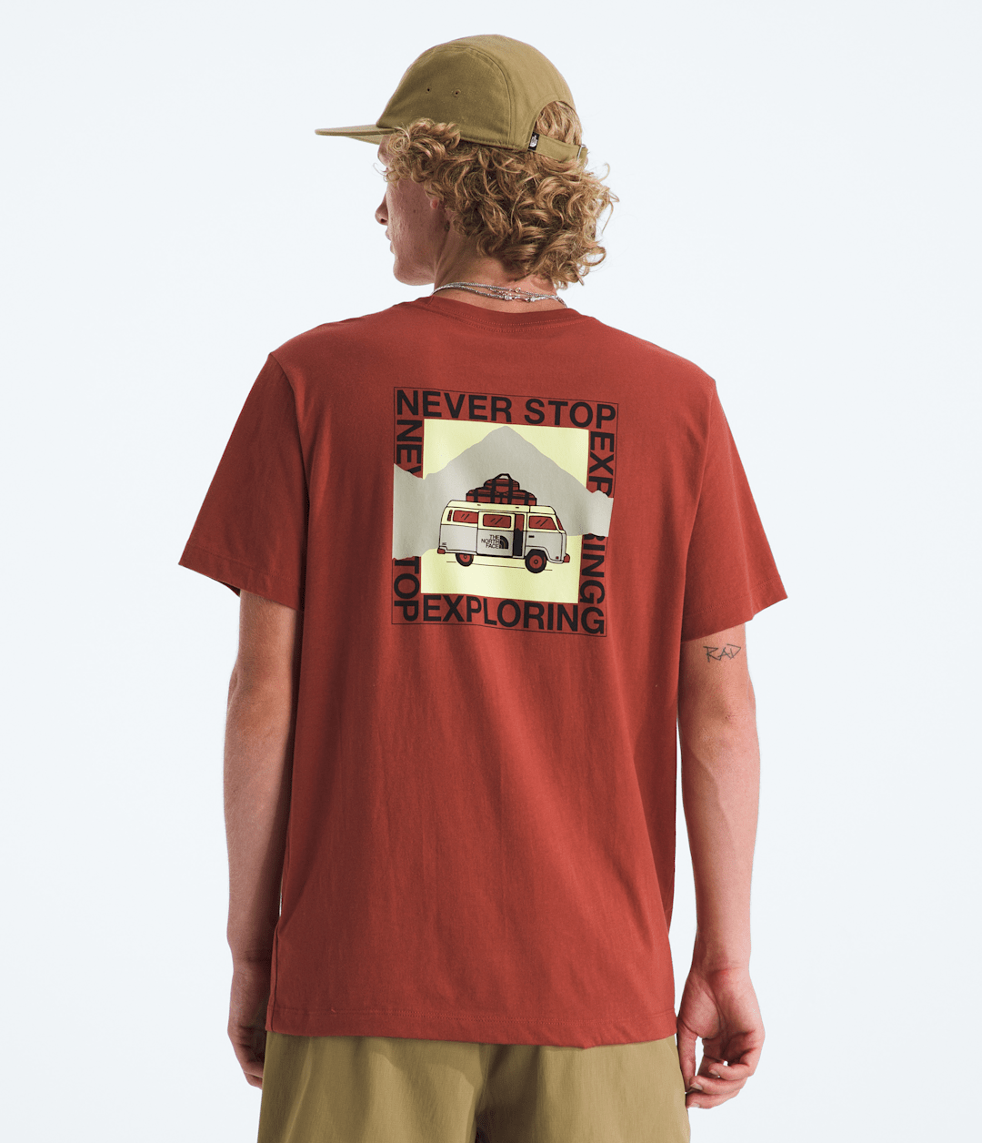 Men’s Escape The City Regular Short-Sleeve Tee Iron Clay