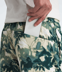 Men’s Class V Pathfinder Pull-On Shorts—5'' Duck Green Lux Print