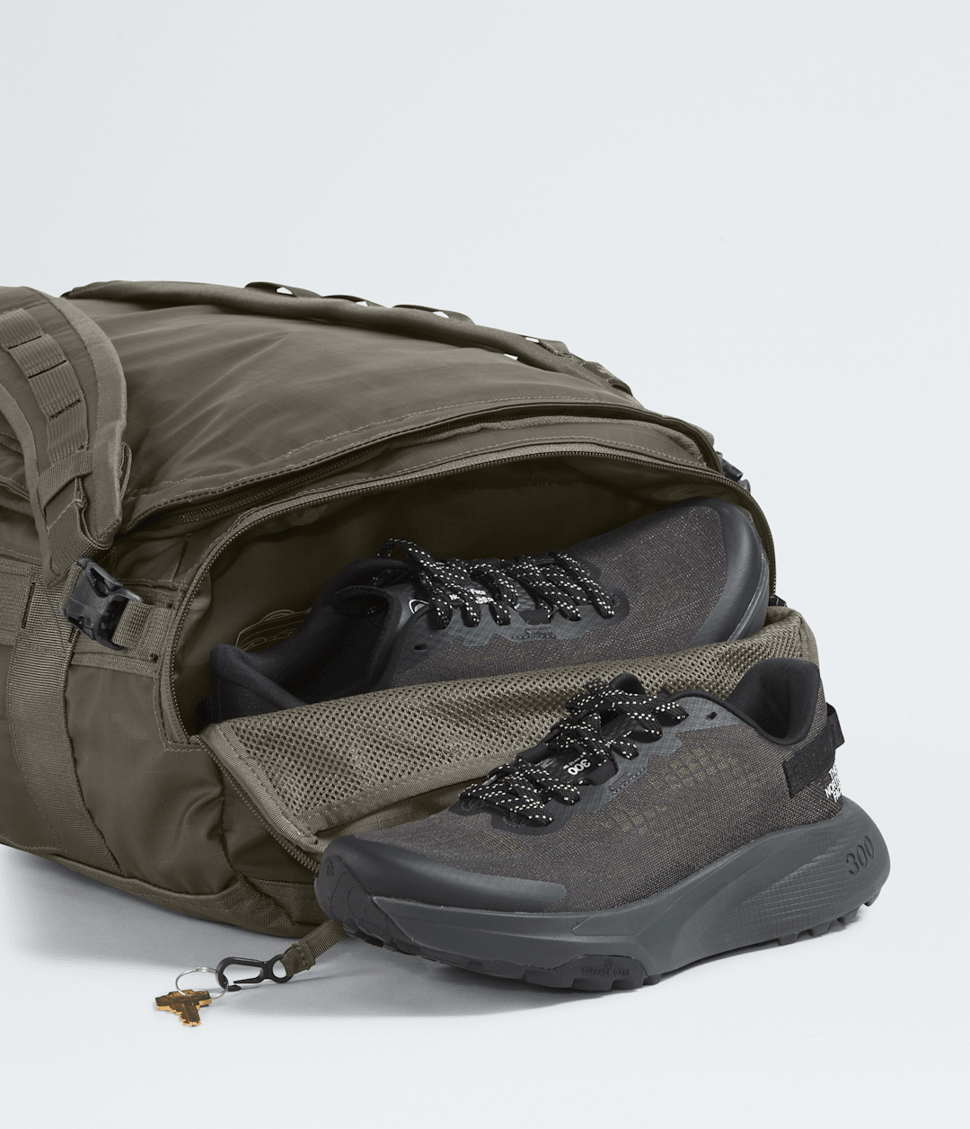 Base Camp Voyager Duffel—32L New Taupe Green/TNF Black