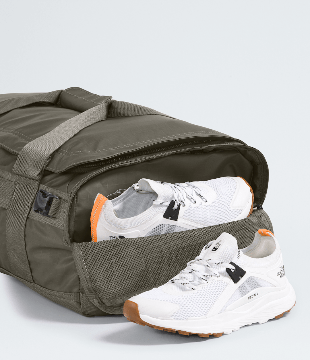 Base Camp Voyager Duffel—42L New Taupe Green/TNF Black
