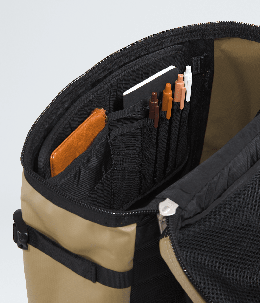 Base Camp Fusebox Cedar-Tnf Black